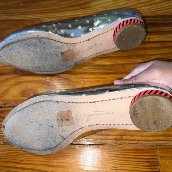 Sophia Webster Silver Flats with pink hearts - Picture 5 of 5